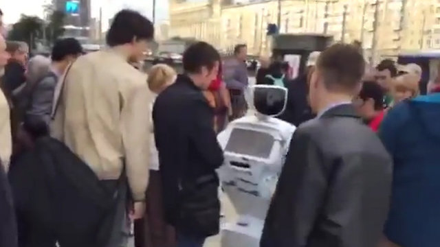 دسته گل جدید ربات فراری روسی