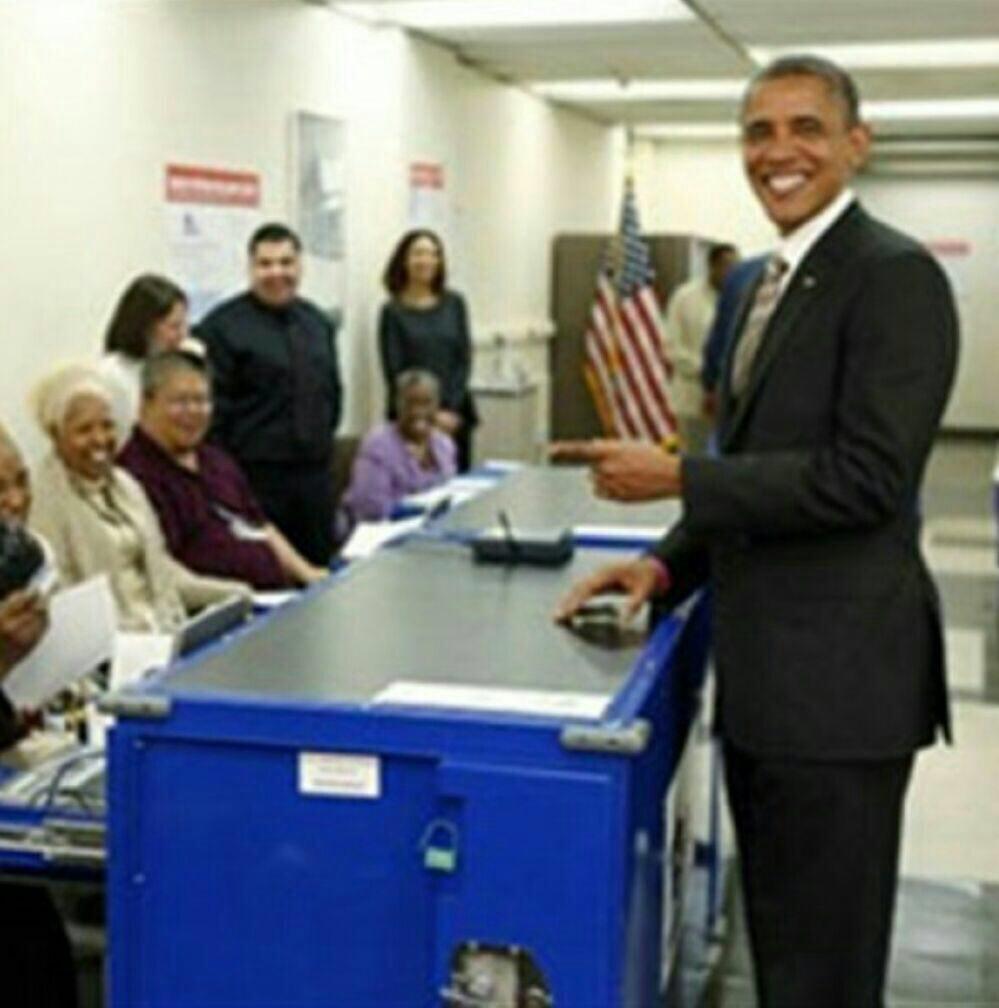 اوباما رای خود را به صندوق انداخت