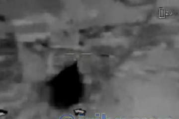 لحظه اصابت موشک های سپاه در سوریه با «پهپادهای ایرانی» (۱)