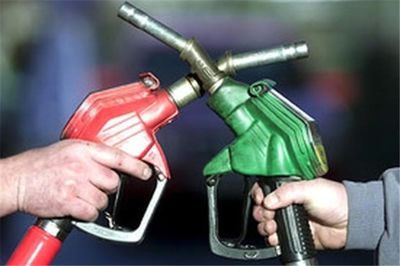 بوی بنزین؛ حکایت روزهای دور و نزدیک اقتصاد ایران/ افزایش تولید خودور یا بهتر شدن معیشت مردم؛ کدام عامل افزایش مصرف بنزین است؟